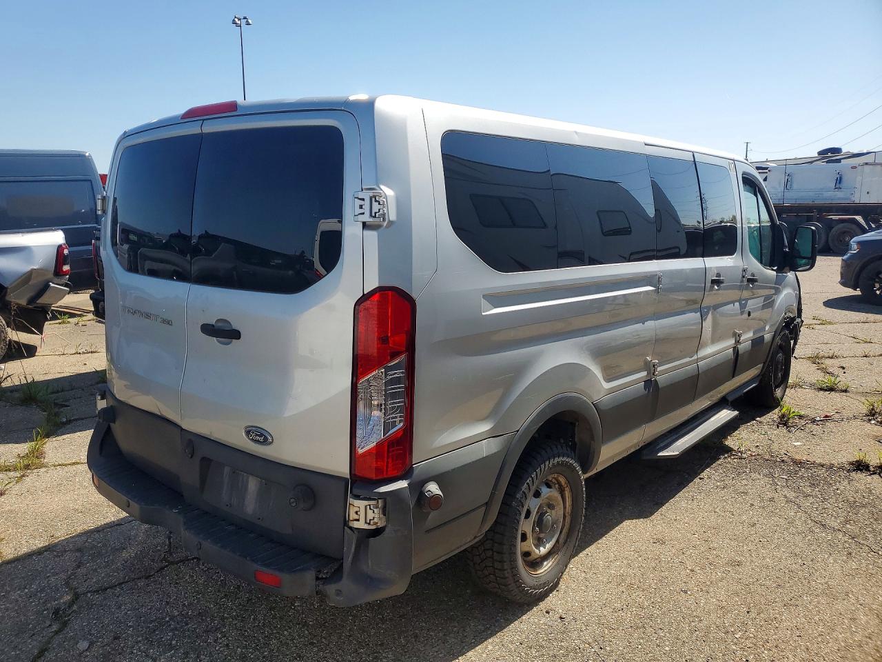 Ford Transit T-350