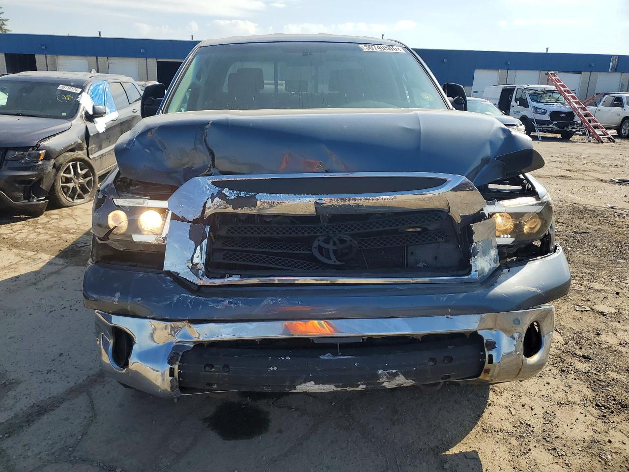 Toyota Tundra Double Cab Sr5
