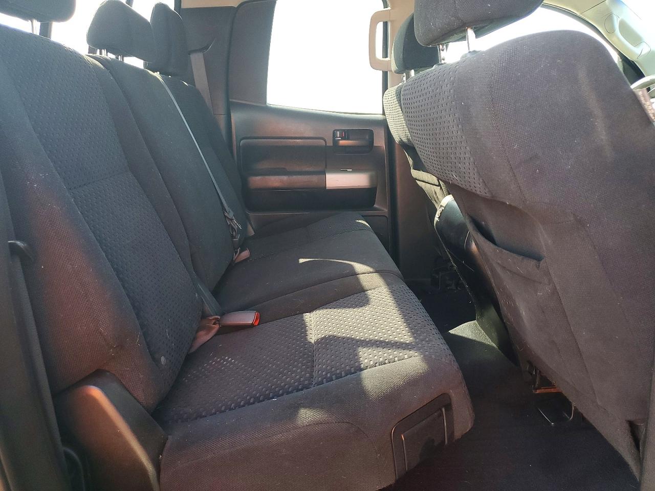 Toyota Tundra Double Cab Sr5