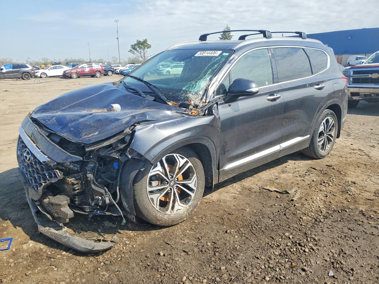 Salvage Hyundai SANTA FE Image