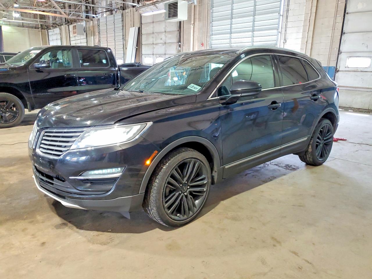 Salvage Lincoln MKC Image