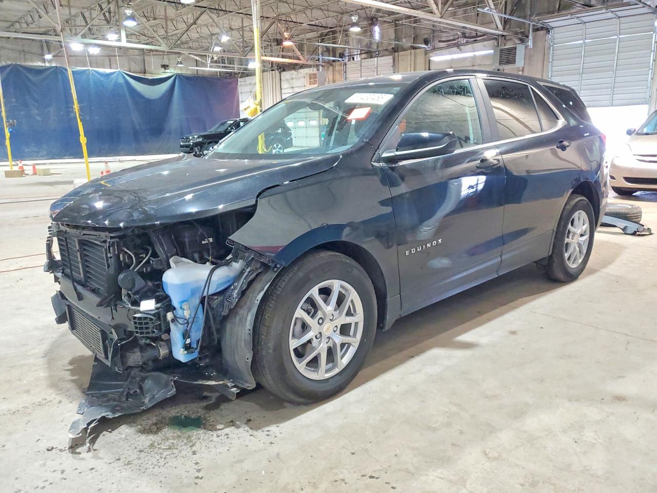 Salvage Chevrolet Equinox Image
