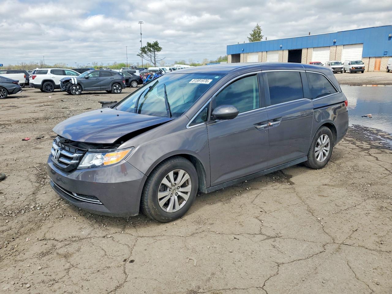 Salvage Honda Odyssey Image