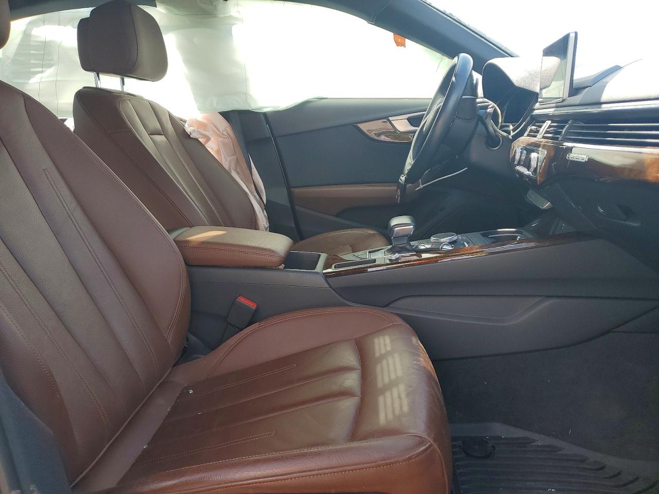 Audi A4 Premium