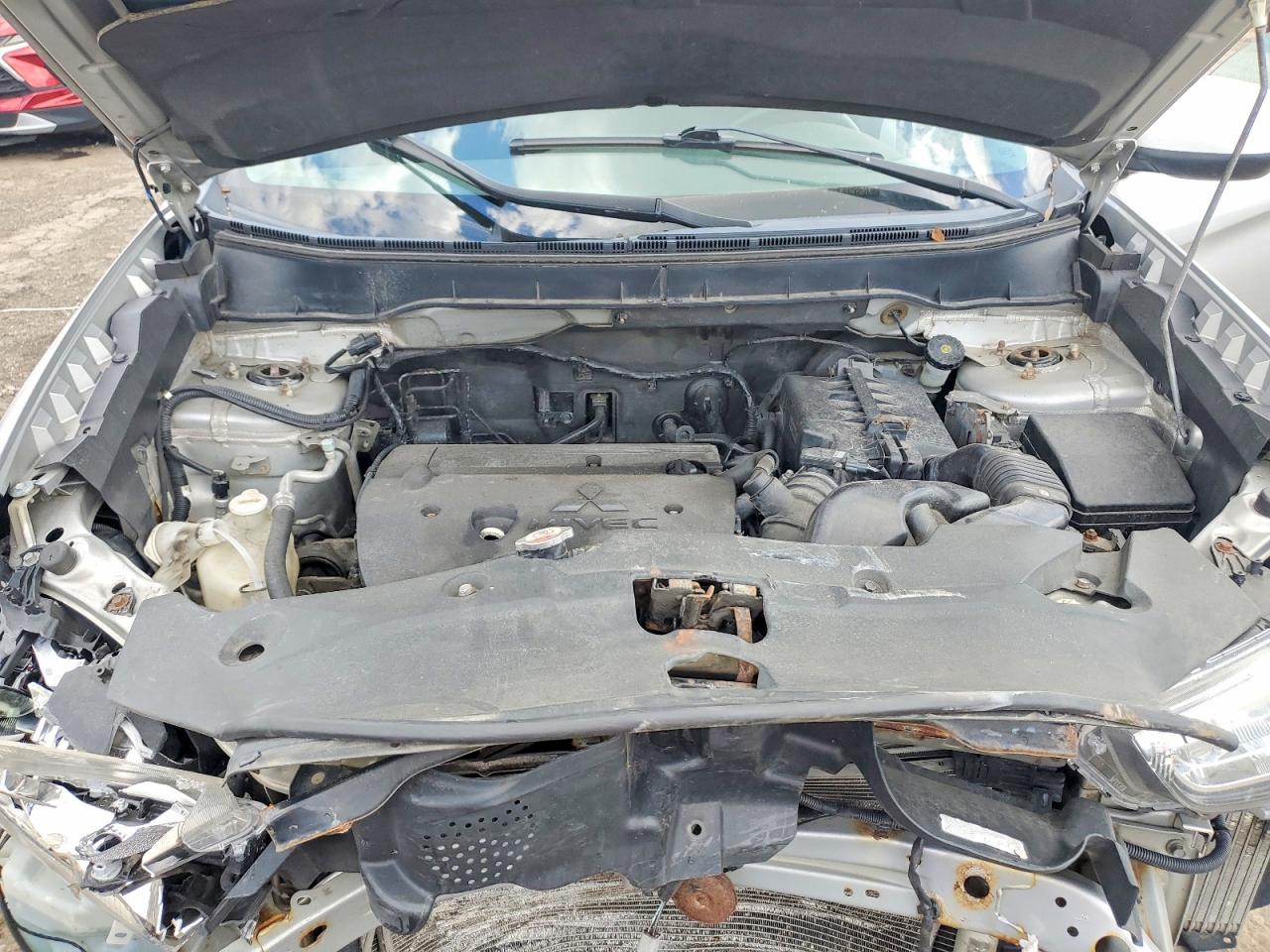 Mitsubishi Outlander Es