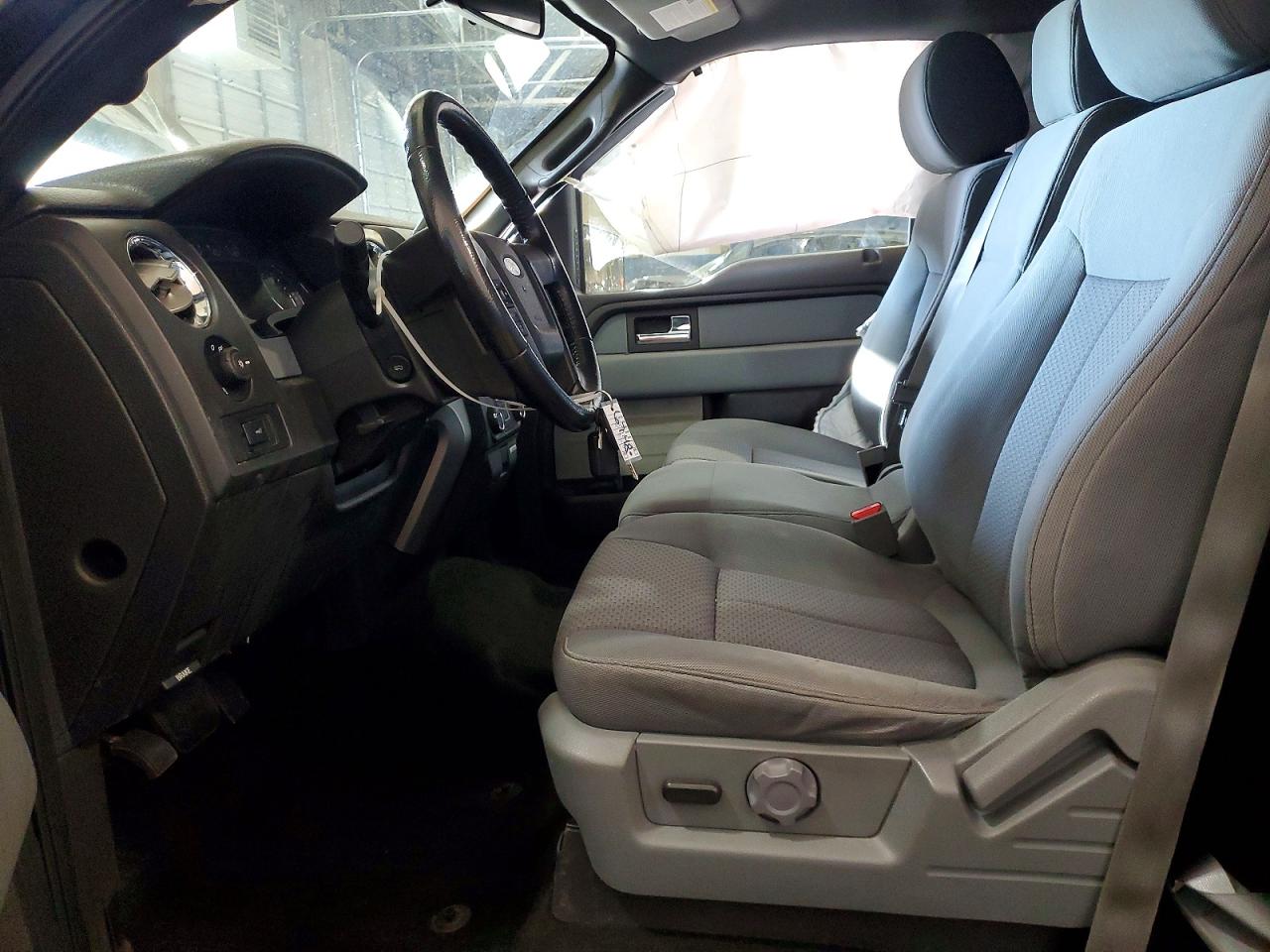 Ford F-150 Super Cab