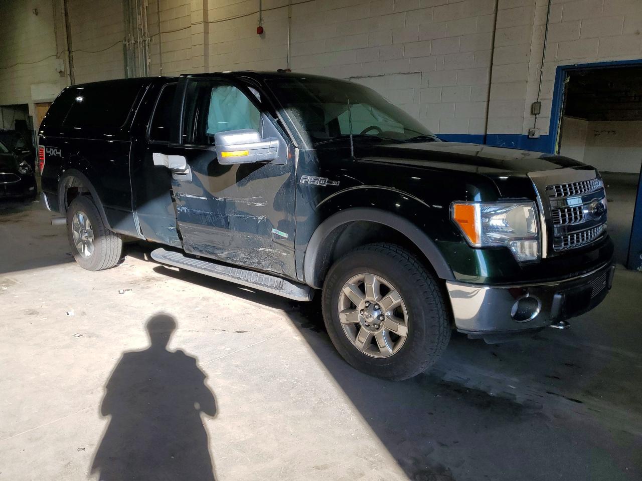 Ford F-150 Super Cab