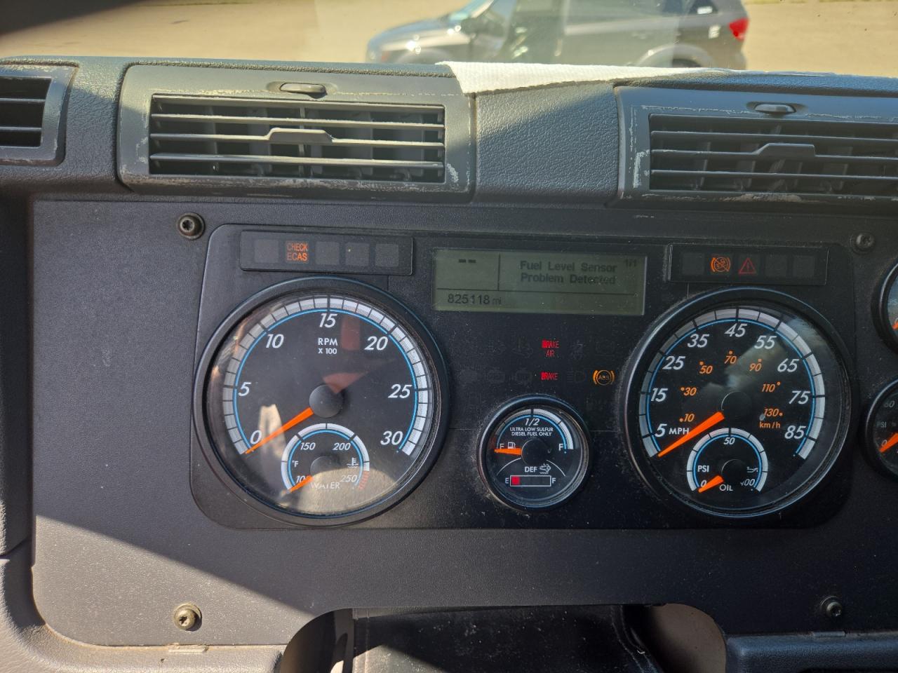 Freigliner Cascadia 125