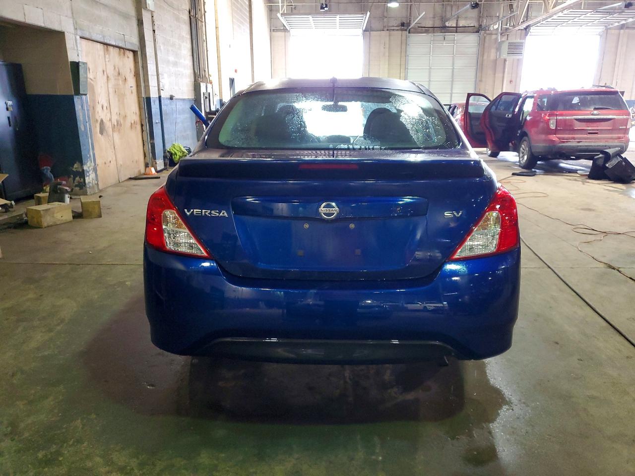 Nissan Versa Sv