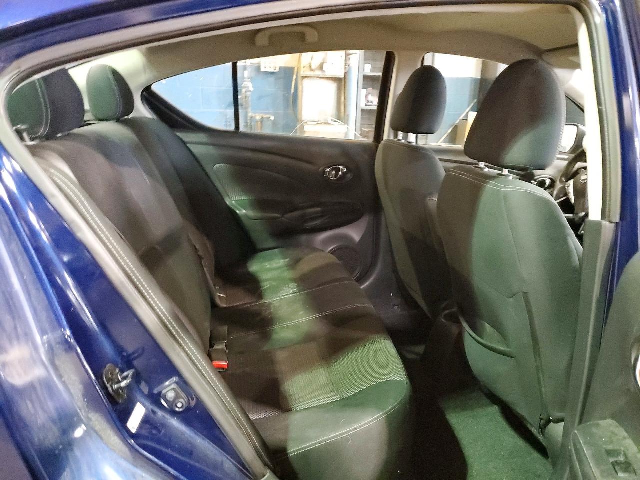 Nissan Versa Sv