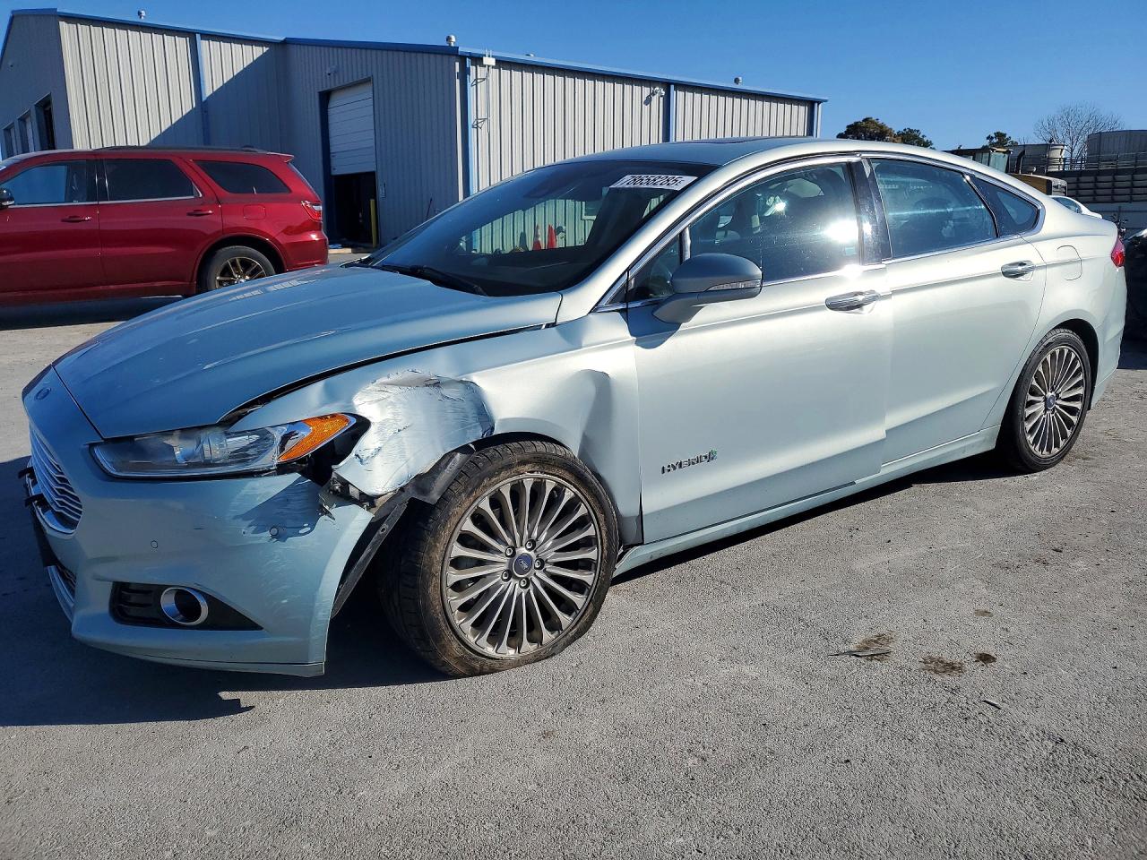 Salvage Ford Fusion Image