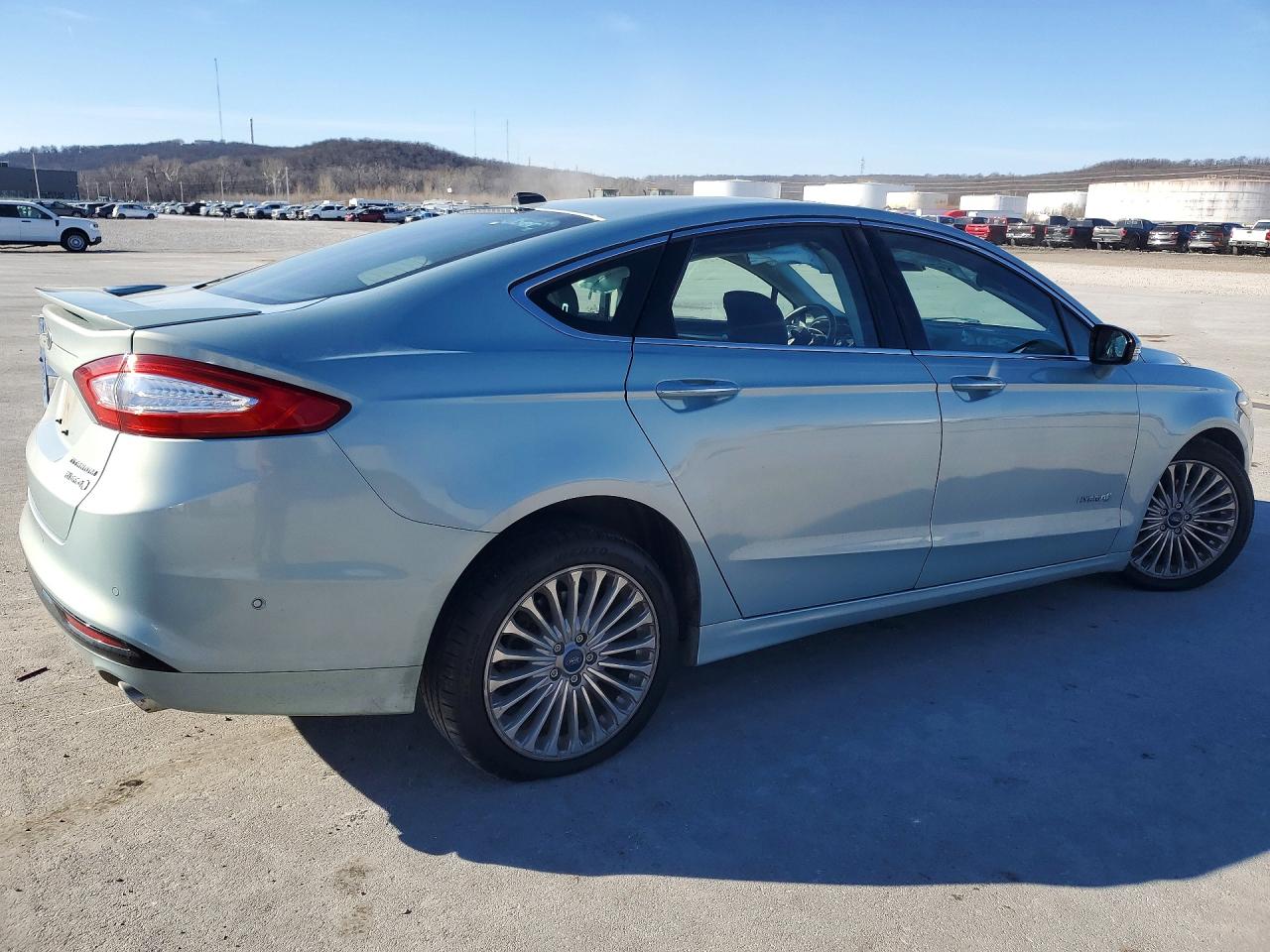 Ford Fusion Titanium Hev