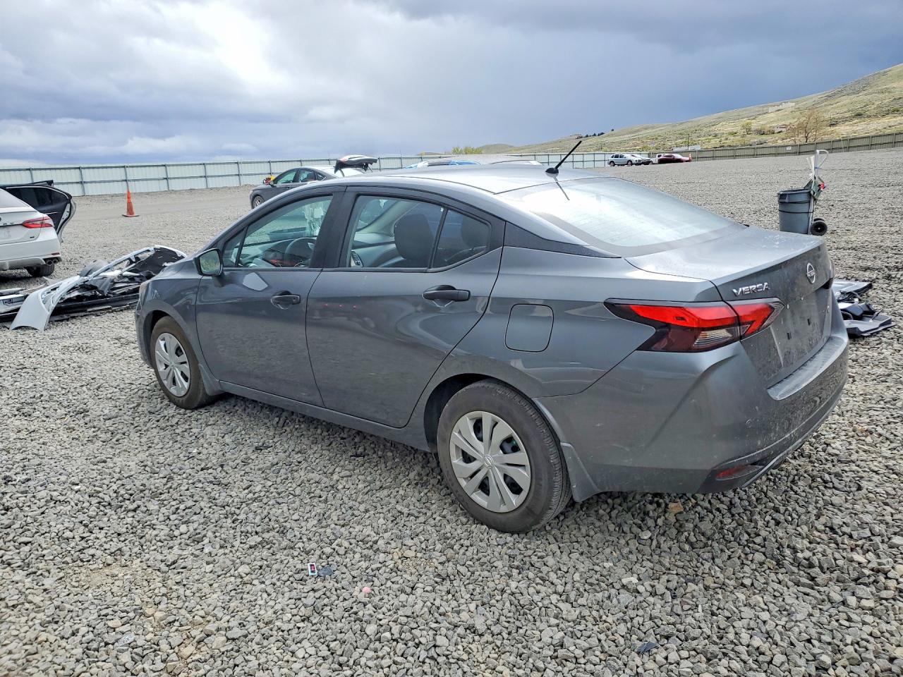 Nissan Versa S