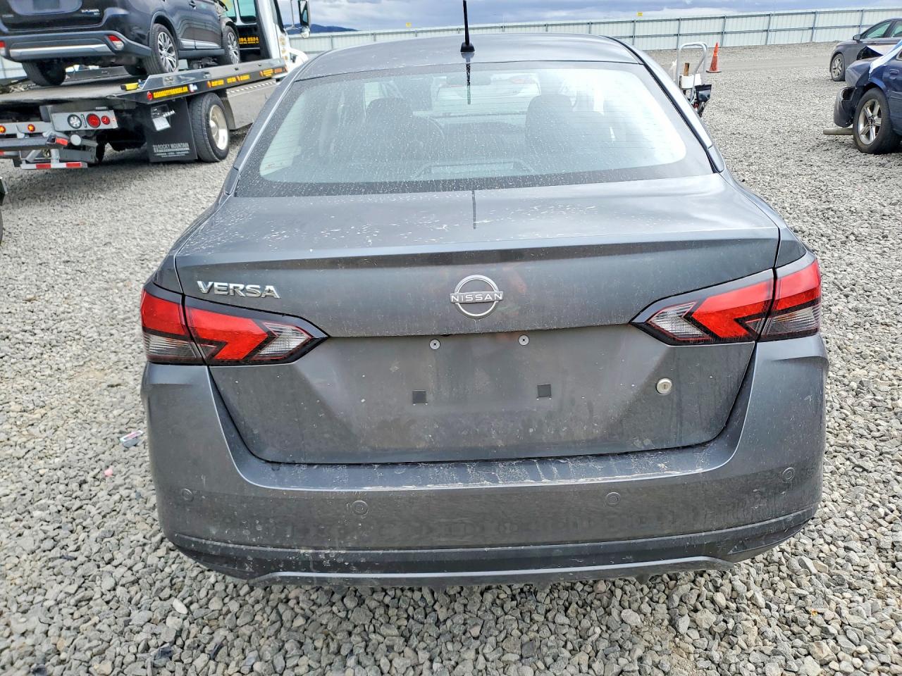 Nissan Versa S