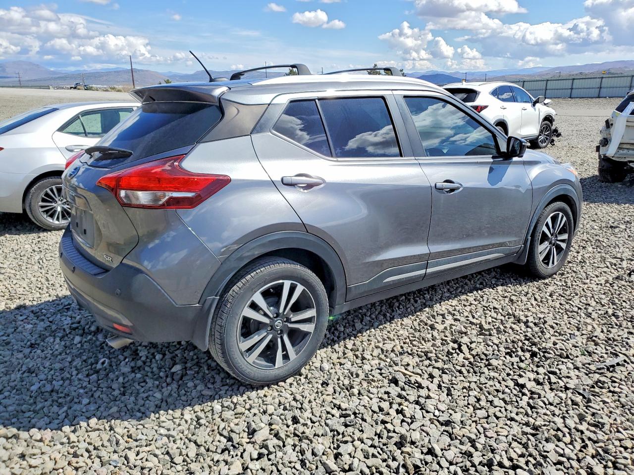 Nissan Kicks Sr