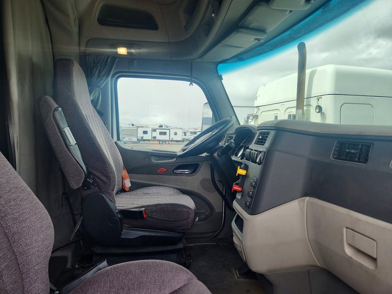 Peterbilt 579