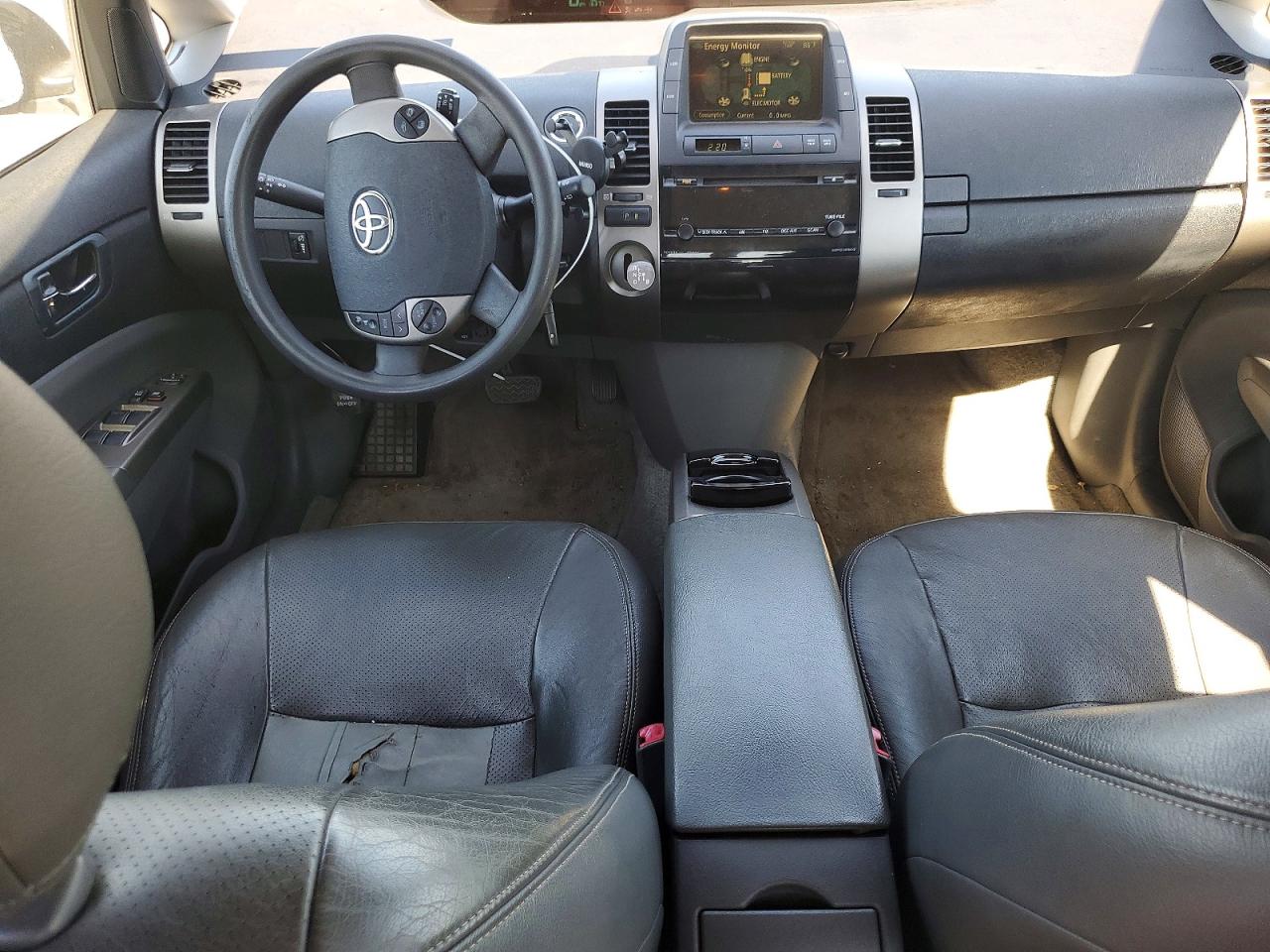 Toyota Prius Base