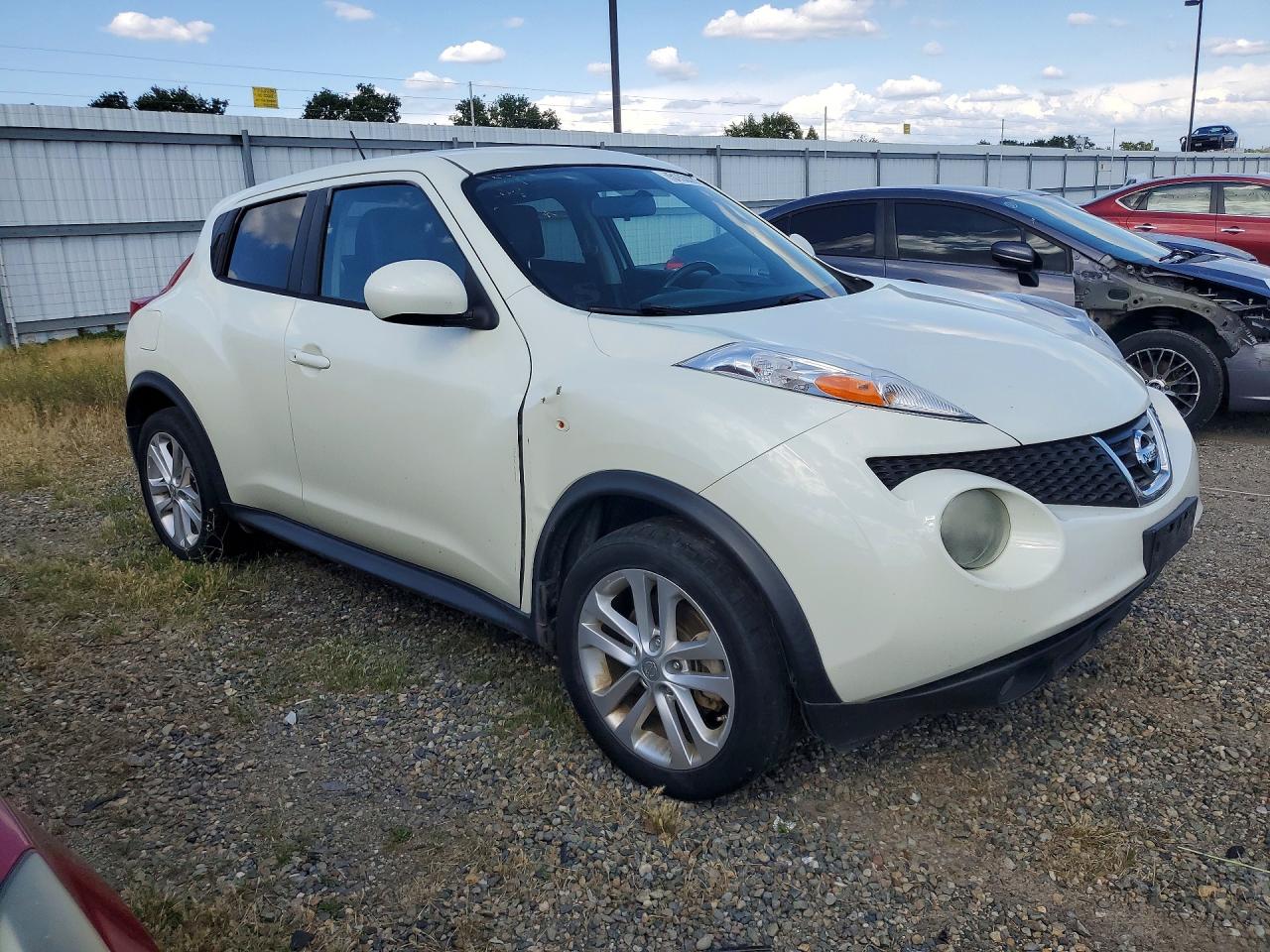 Nissan JUKE S
