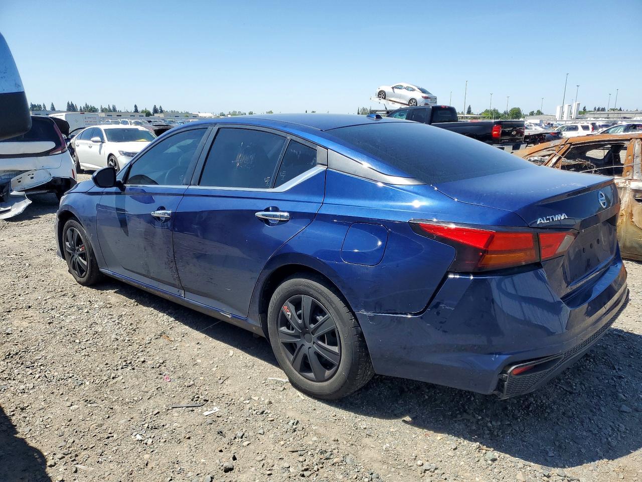 Nissan Altima S
