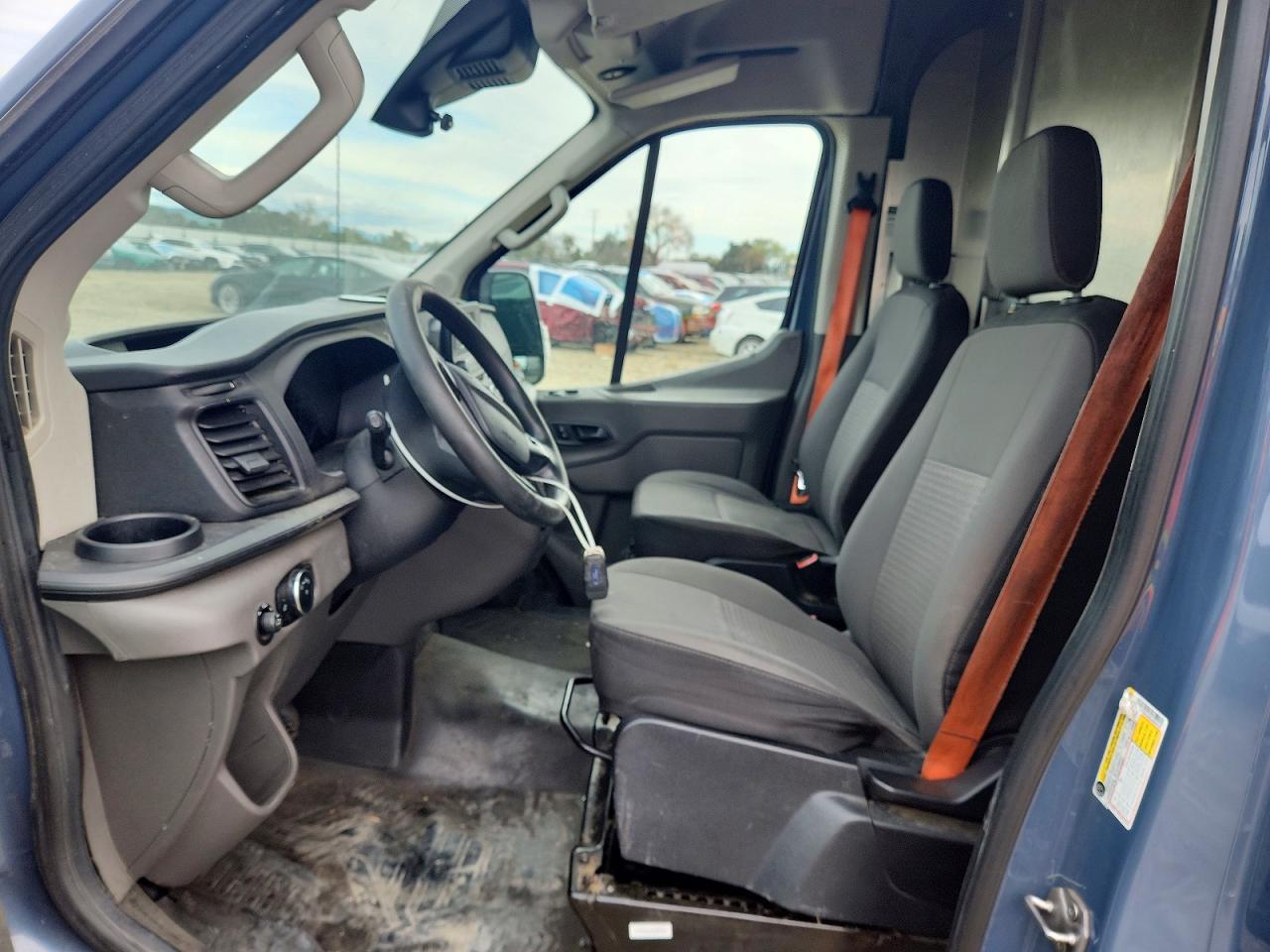 Ford Transit T-250