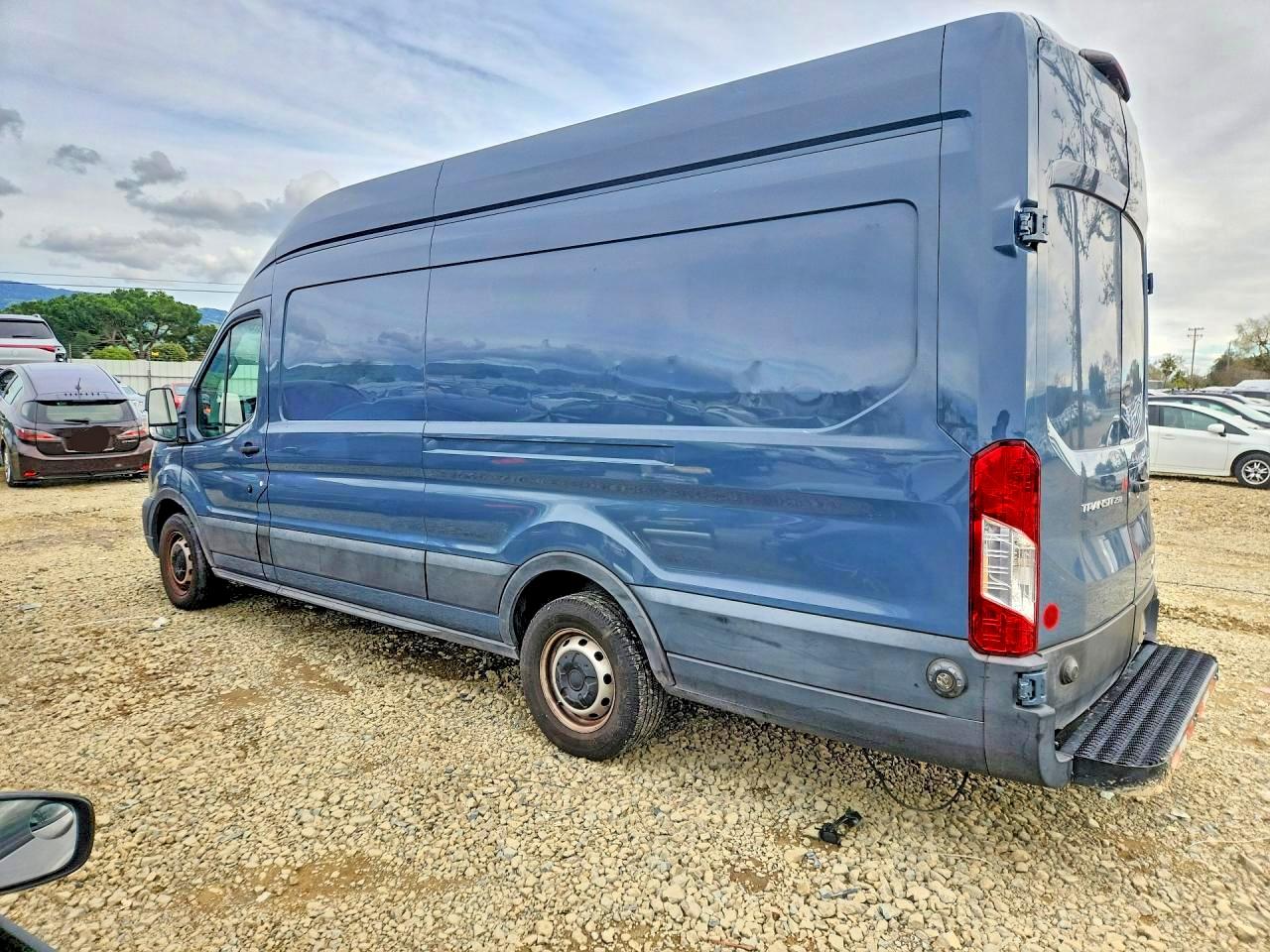 Ford Transit T-250