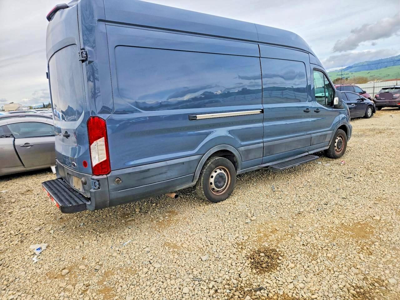 Ford Transit T-250