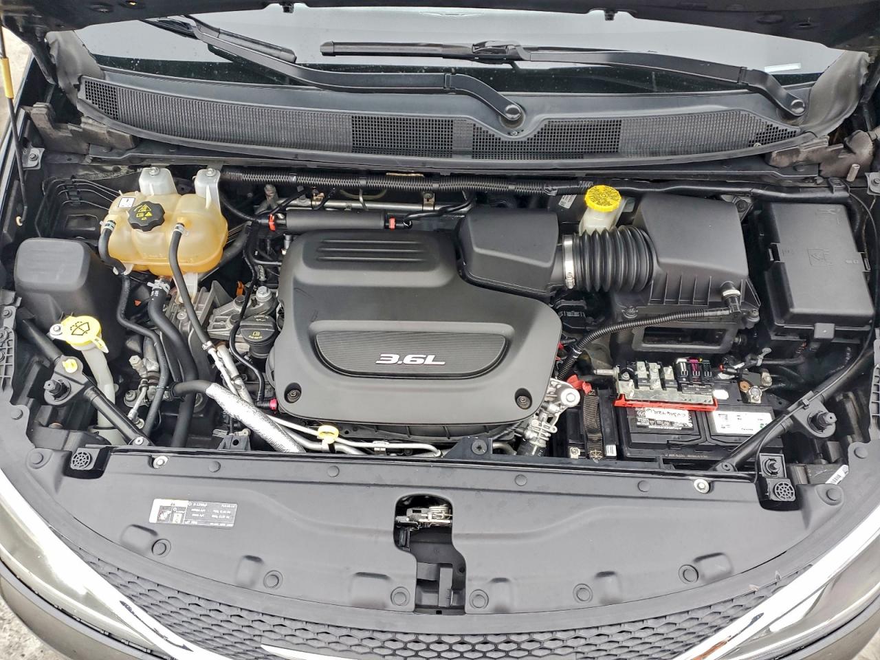 Chrysler Pacifica Touring L