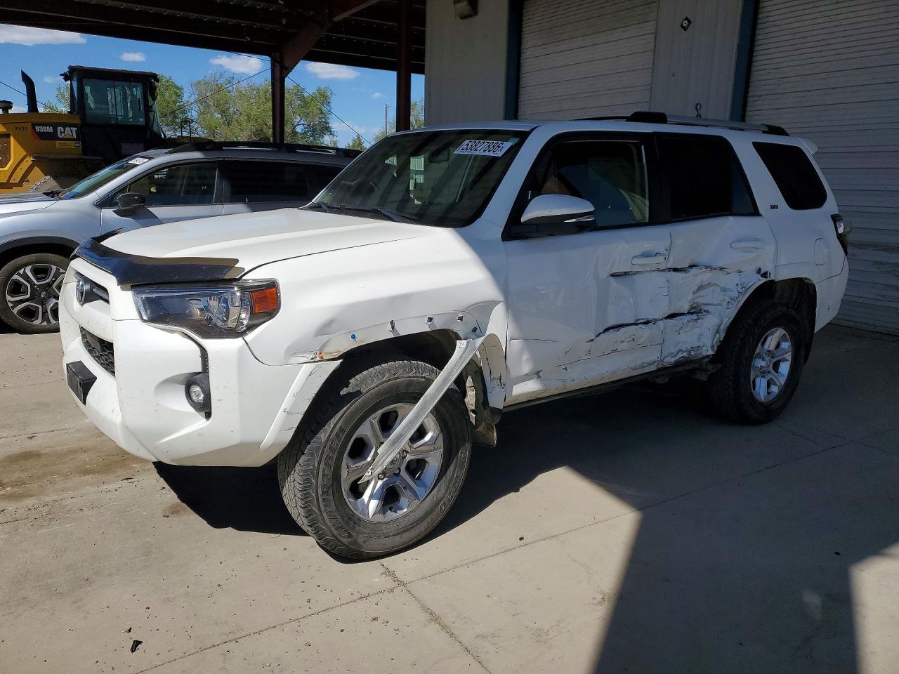 Salvage Toyota 4Runner Image