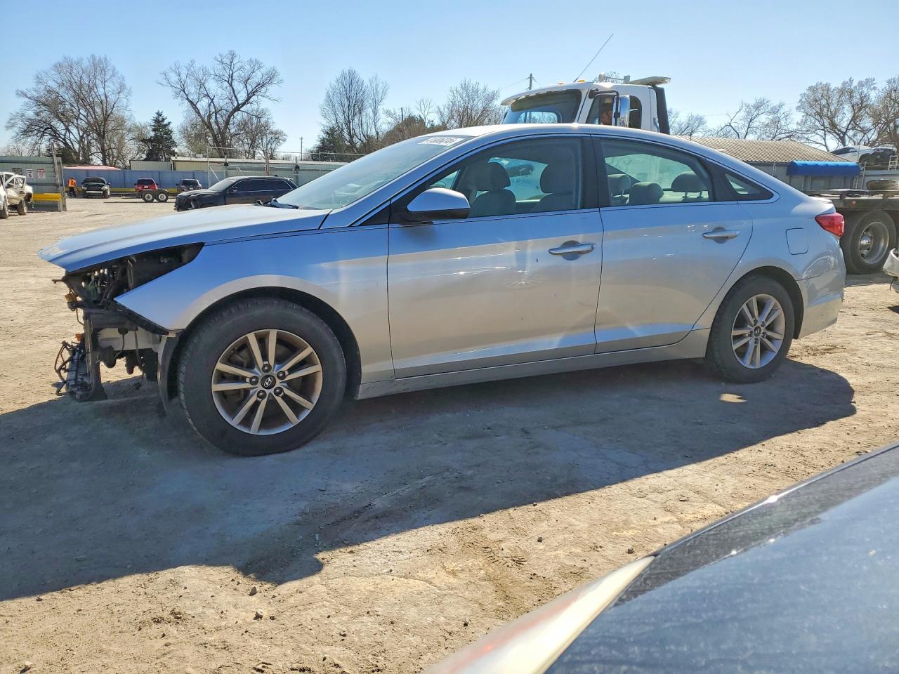 Salvage Hyundai SONATA Image