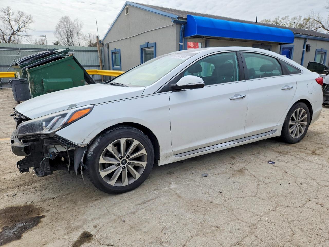 Salvage Hyundai SONATA Image