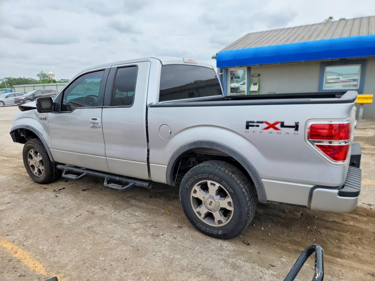 Ford F-150 Super Cab