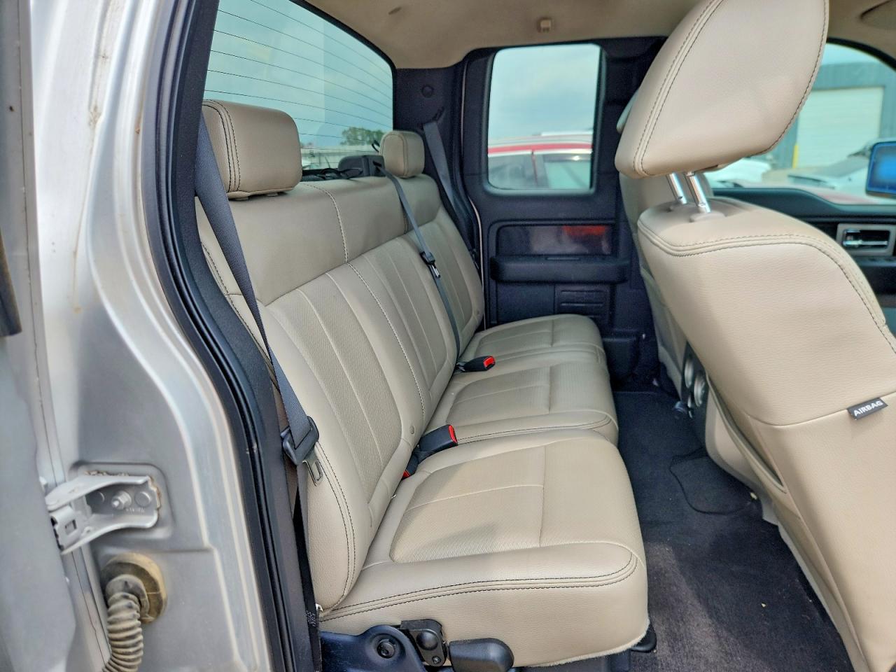 Ford F-150 Super Cab