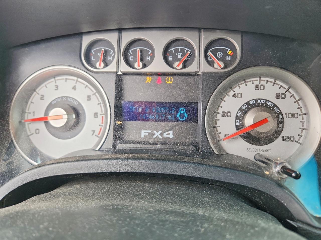 Ford F-150 Super Cab