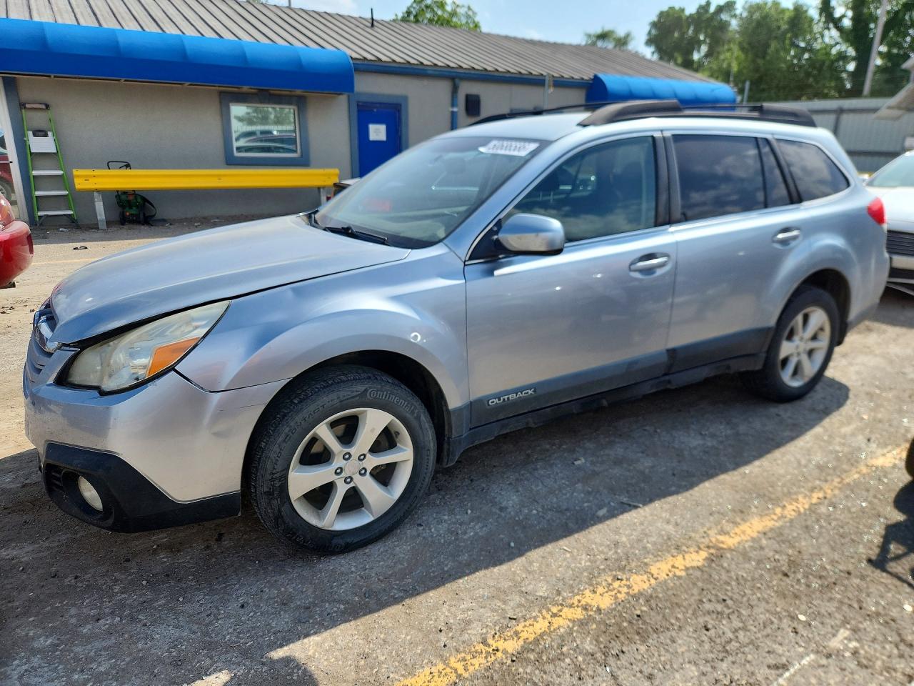 Salvage Subaru Outback Image