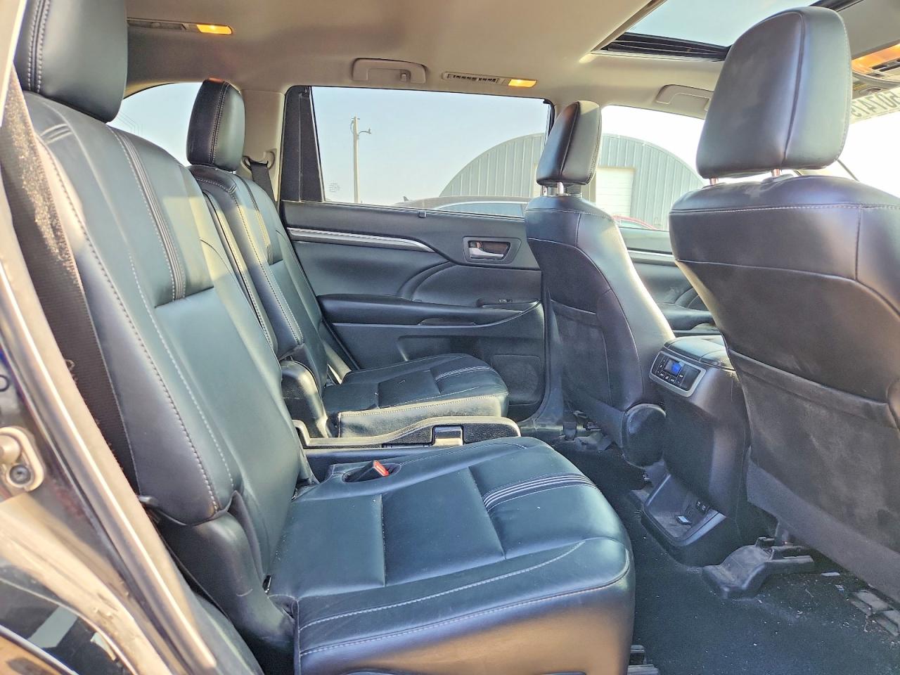Toyota Highlander Se