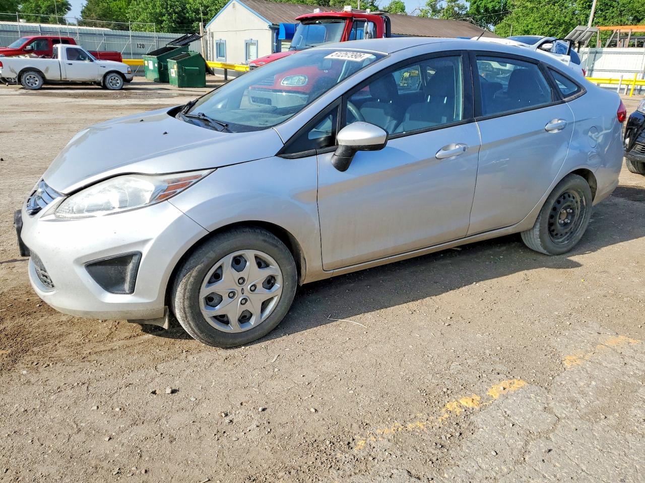 Salvage Ford Fiesta Image