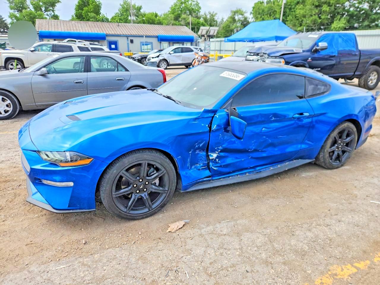 Salvage Ford Mustang Image