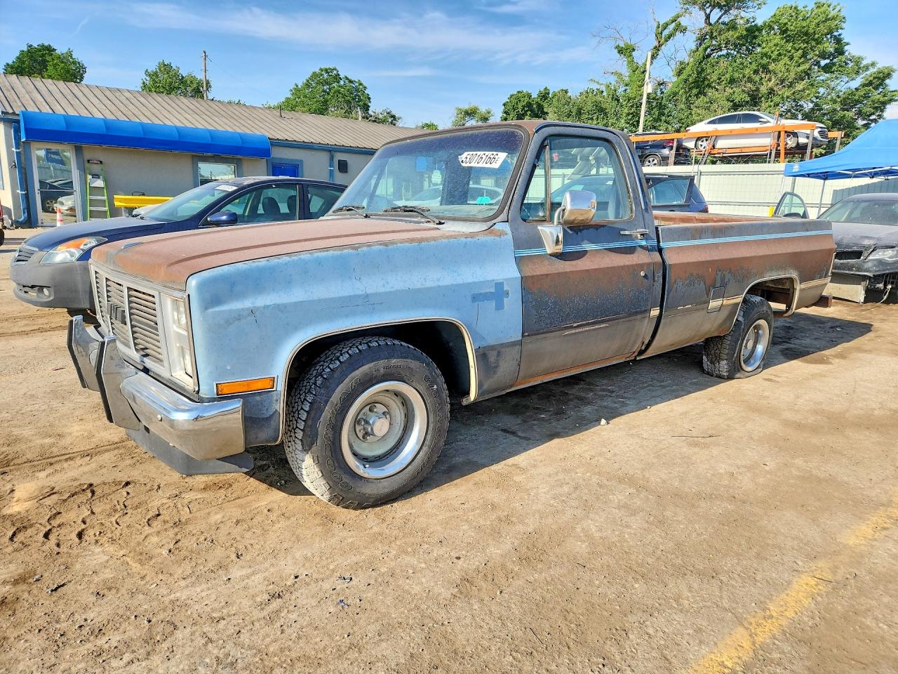 Salvage GMC C K R1500 Image