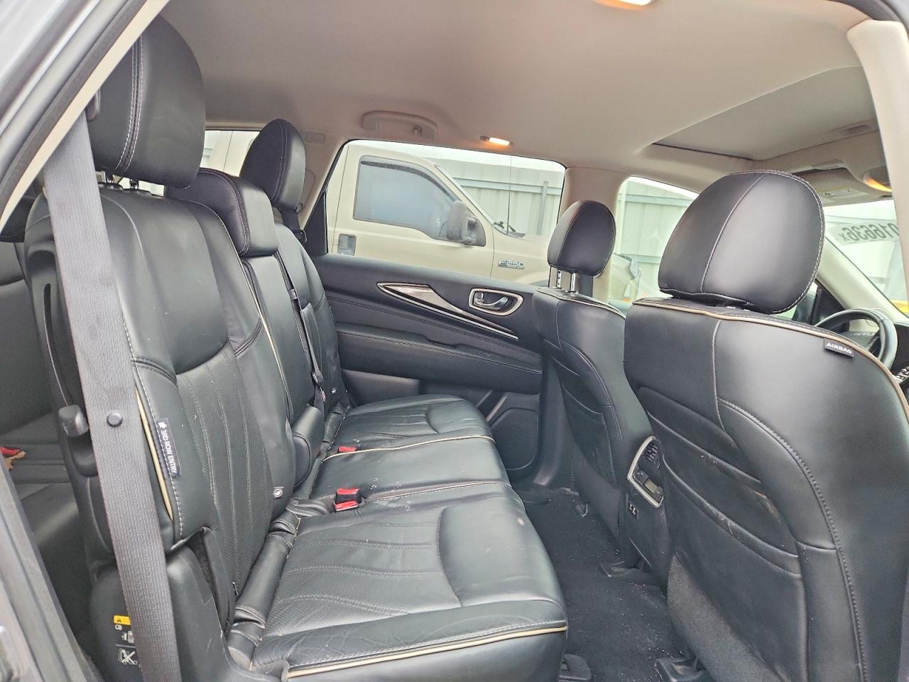 INFINITI Qx Luxe