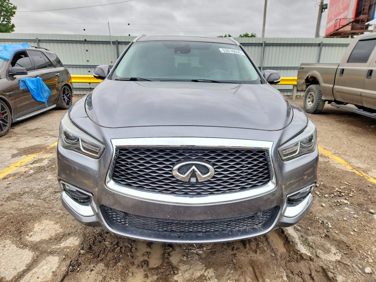 INFINITI Qx Luxe