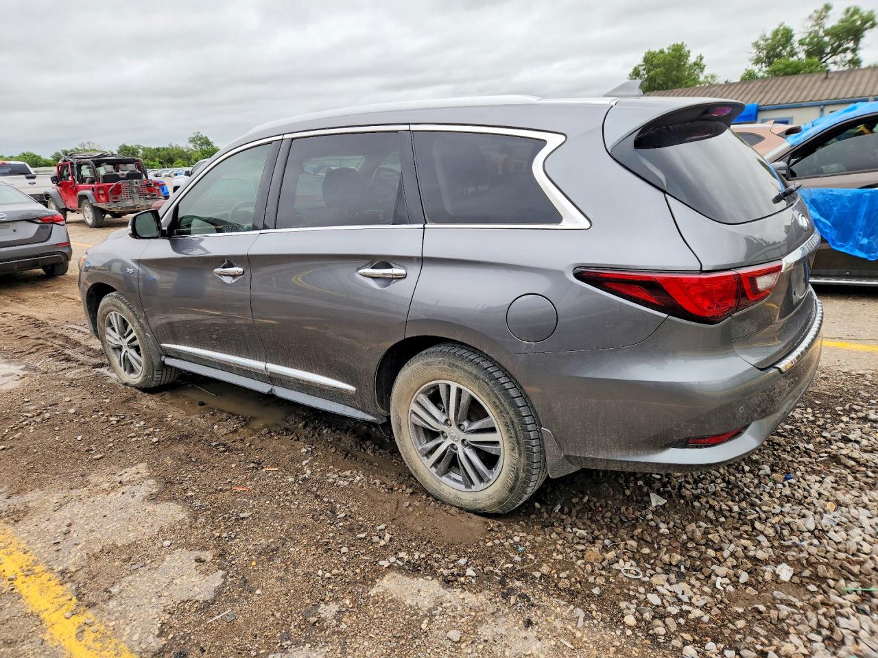 INFINITI Qx Luxe