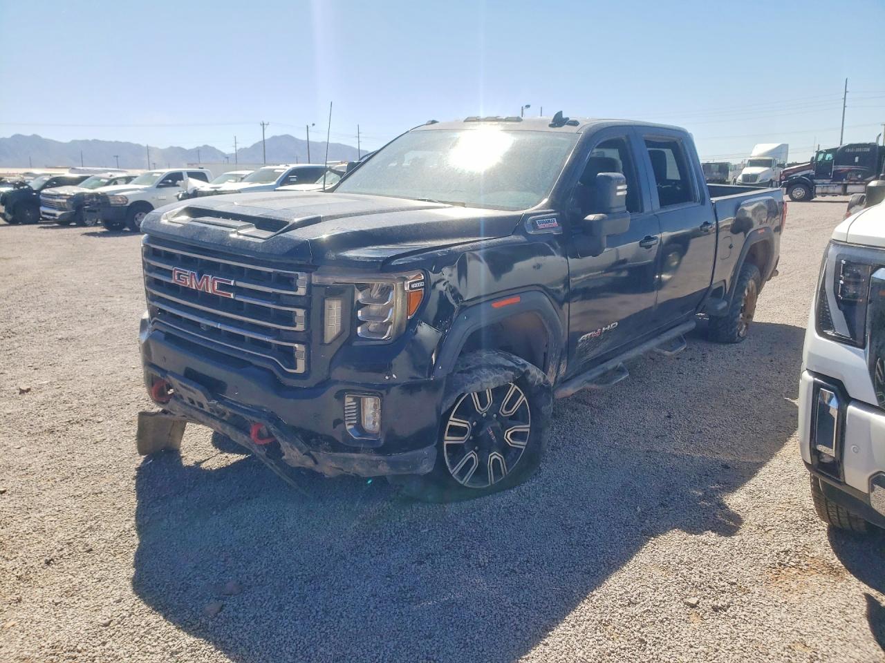 Salvage GMC Sierra Image