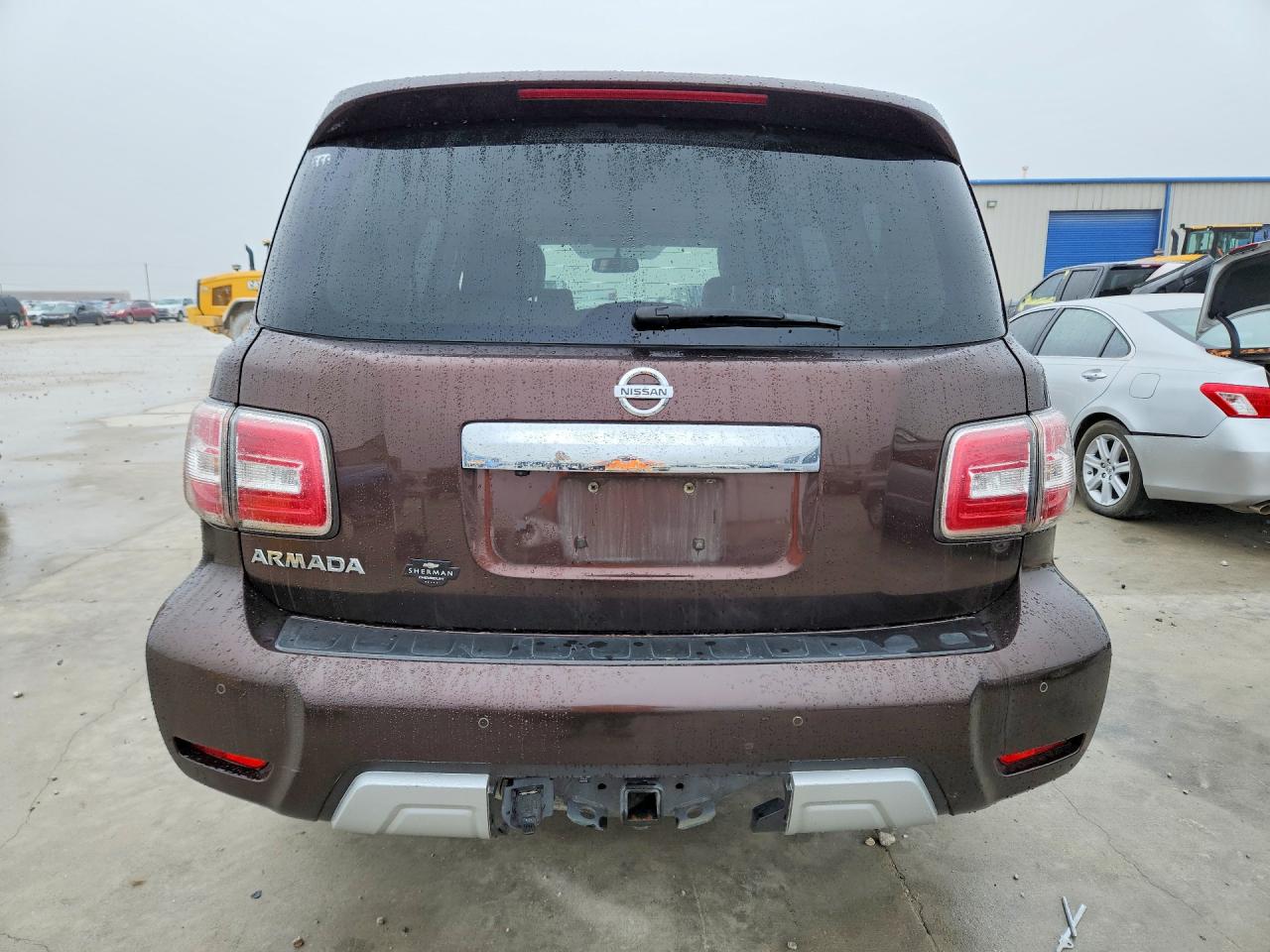Nissan Armada Sv