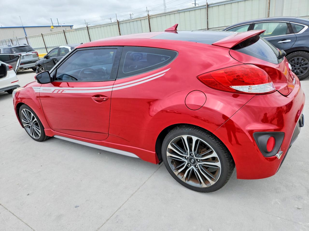 Hyundai VELOSTER Turbo