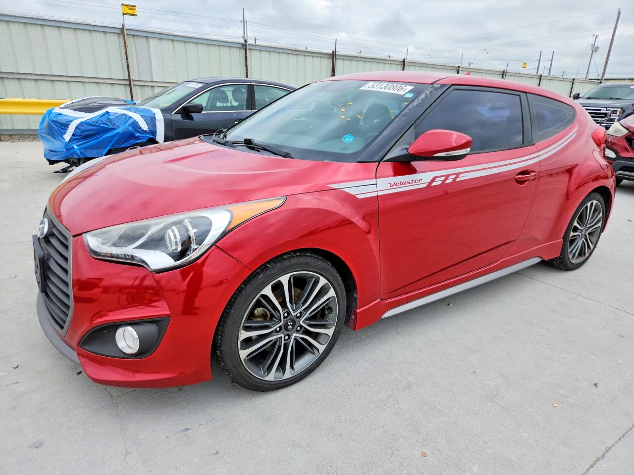 Salvage Hyundai VELOSTER Image