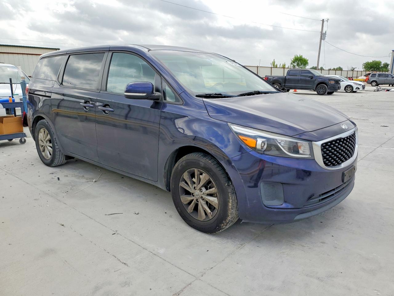 Kia Sedona Lx