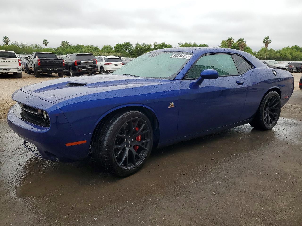 Salvage Dodge Challenger Image