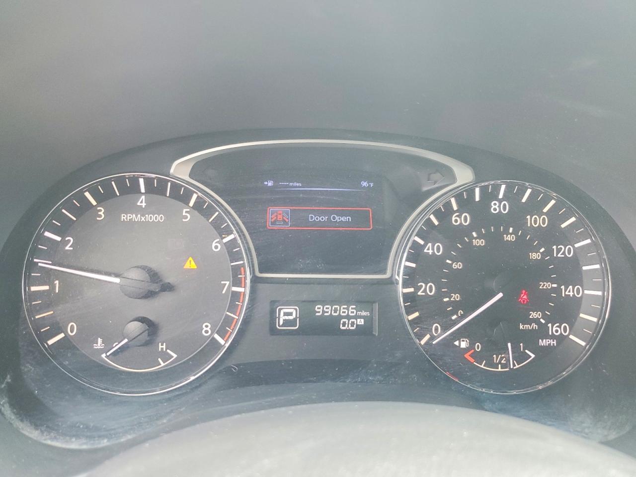 Nissan Pathfinder S