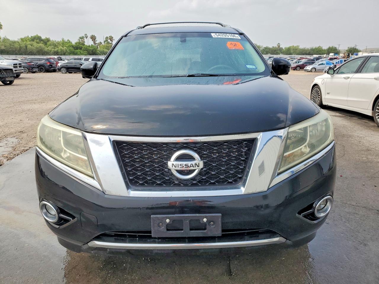 Nissan Pathfinder S