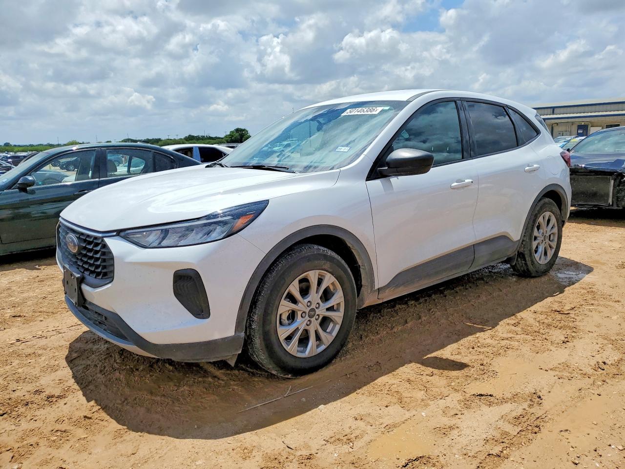 Salvage Ford Escape Image